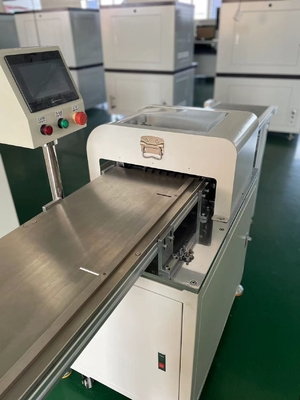 Maszyna do odcinania płytek PCB z szybkimi żelaznymi ostrzami i linią przenośnikową