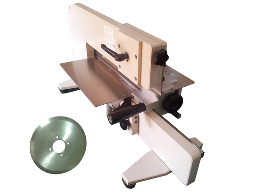 Łatwy w obsłudze PCB Separator Machine Motoryzowane cięcie FR4 ręczne pchnąć 330mm