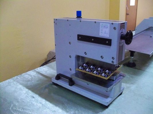 Maszyna do cięcia PCB w kształcie litery V, separacja płytek drukowanych z recyklingu bez mikronaprężeń