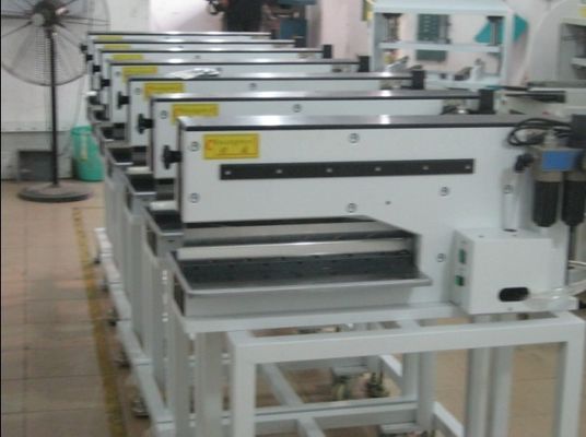 Pneumatycznie napędzana maszyna do separacji PCB z dwoma liniowymi ostrzami