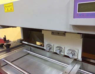 Wyświetlacz LCD Automatyczna maszyna do cięcia szkła 3 ostrza okrągłe, separator PCB