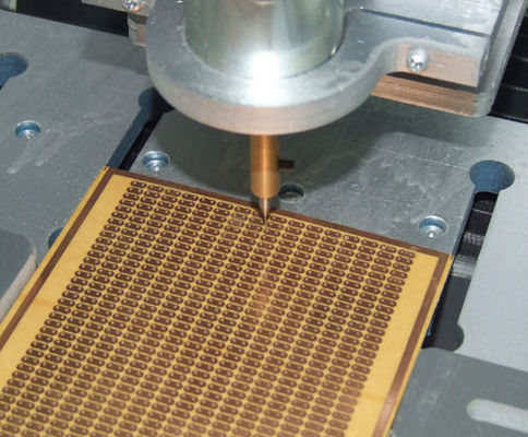 W pełni automatyczna maszyna do punktowania V-Cut Separator PCB na panelach PCB